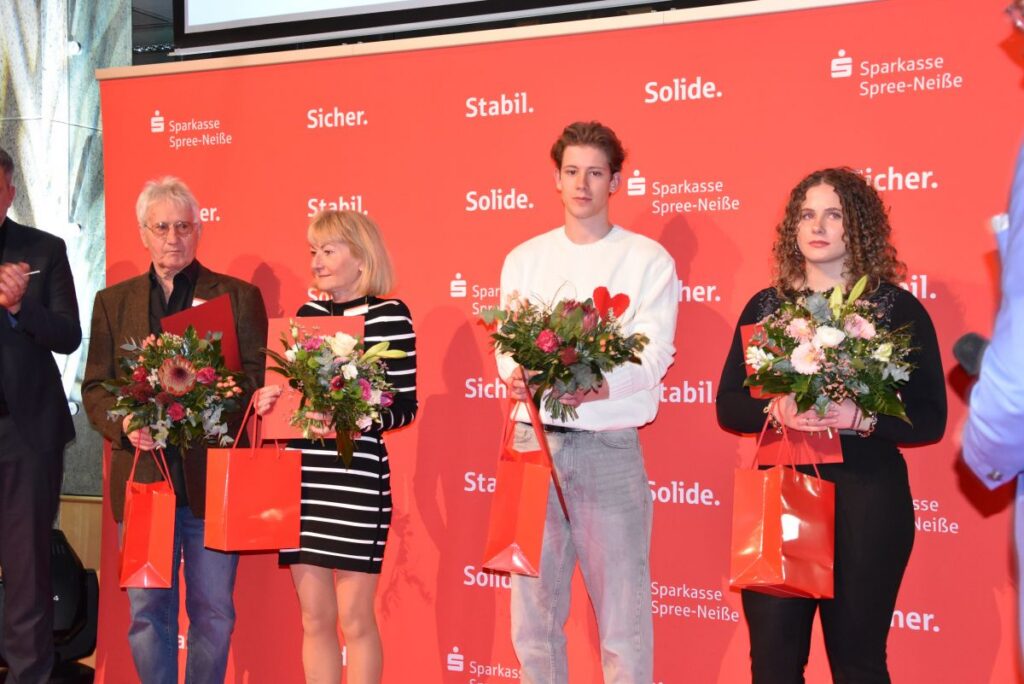 Stadt Cottbus/Chóśebuz ehrt erfolgreiche Mitglieder der Sportfamilie